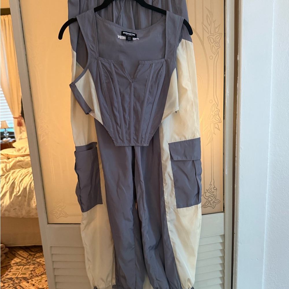 PrettyLittleThing Gray and Cream set